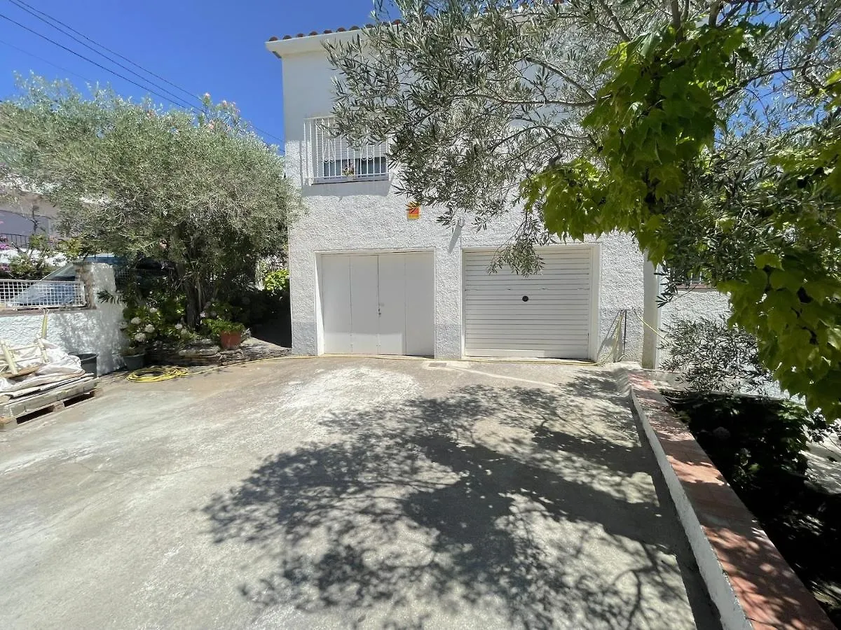 Vila Casa Pindar Roses